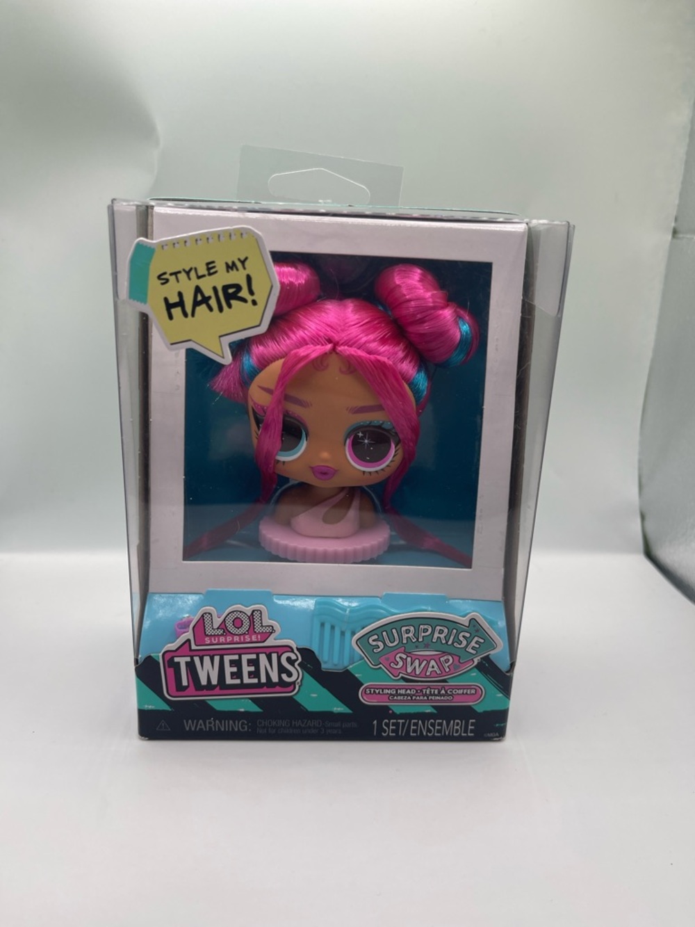 LOL Surprise Swap Tweens Styling Head With Blue & Pink Hair